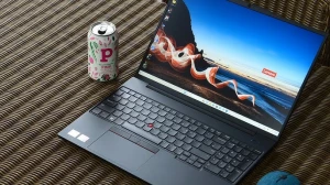 Review ThinkPad E16 Gen 1