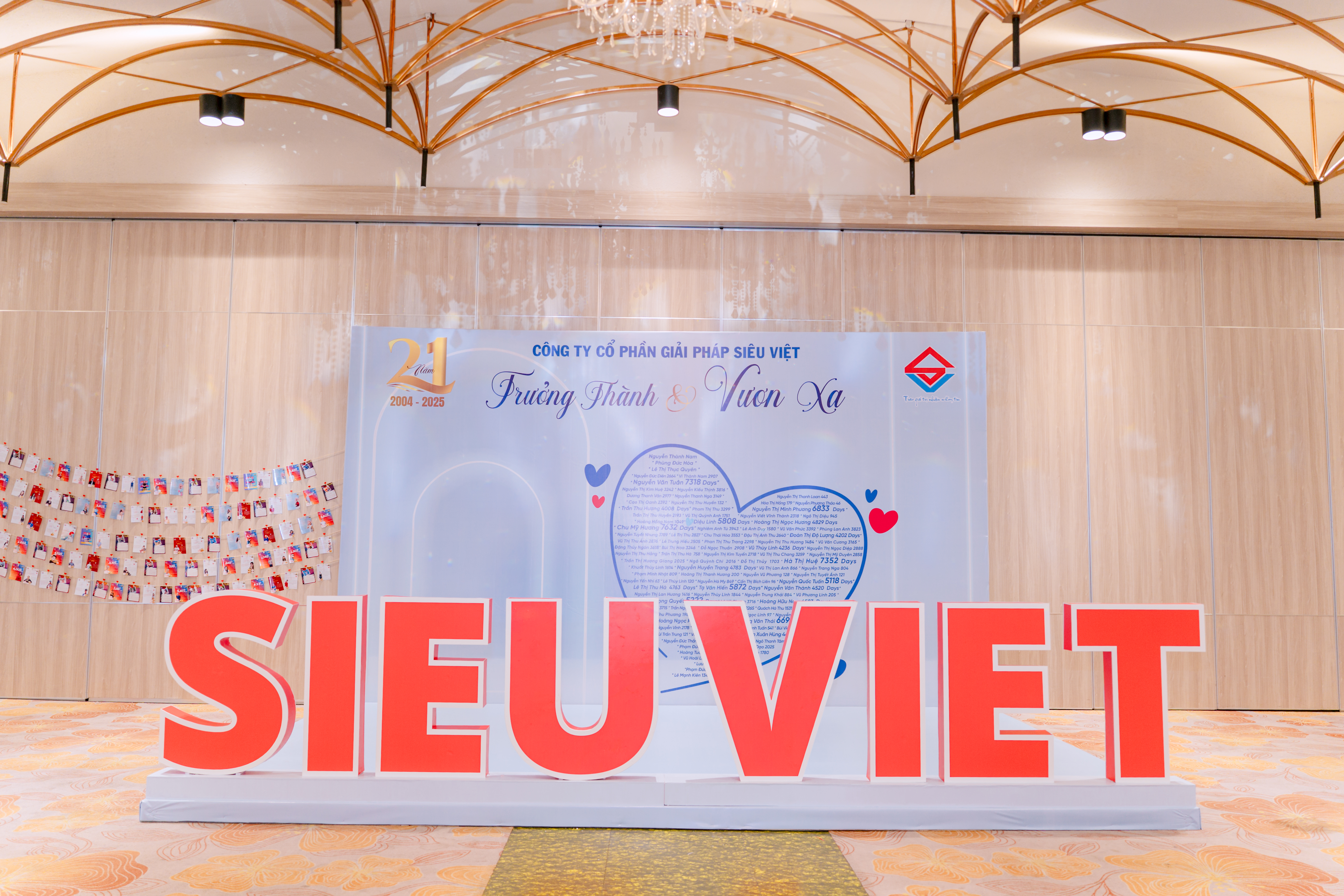SIÊU VIỆT TUỔI 21: TRƯỞNG THÀNH VÀ VƯƠN XA
